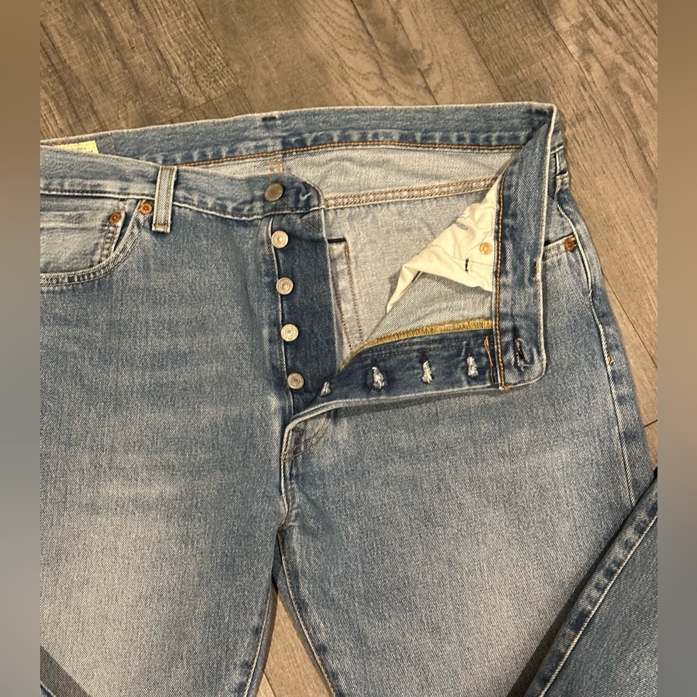 Men’s Levi’s 501 button fly jeans size W36 L32